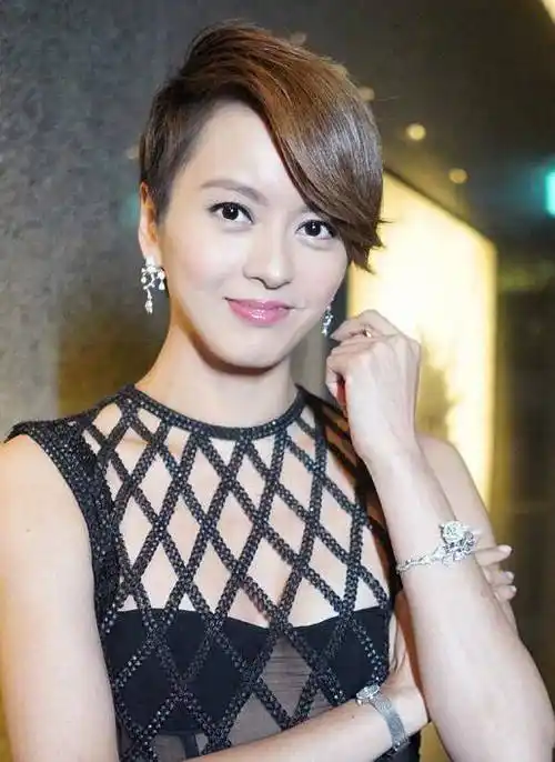 梁咏琪胆子也太大了点!