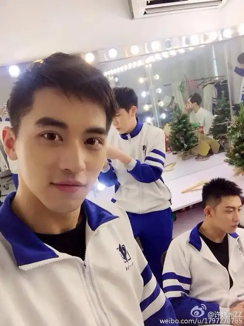 要疯啊撸上瘾花絮撸到现在明天还上班啊