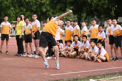 运会 写美篇60米,100米,200米,400米,800米 跳高比赛精彩瞬间 我运动