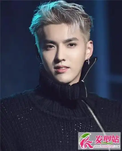 吴亦凡帅气发型 铲青型男烫发发型