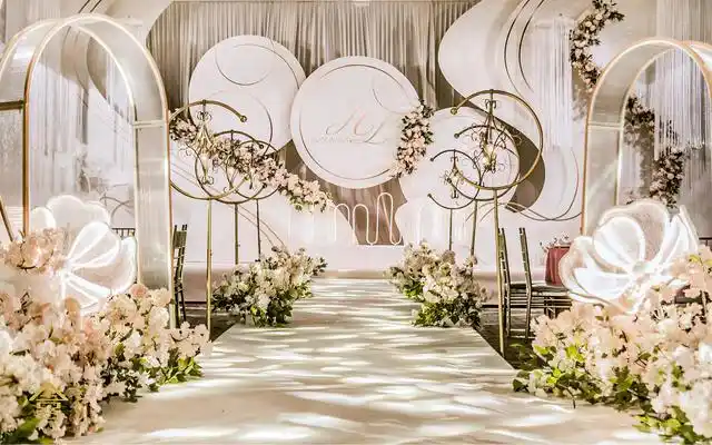 【时尚简约】ins风香槟色铁艺婚礼推荐