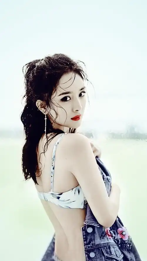 那些年杨幂的海边漫步大片