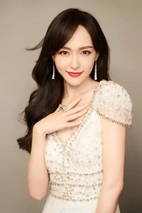 唐嫣今日份的造型