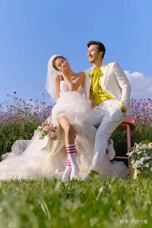 2023春季必拍的婚纱照风格,全网超火的森系婚纱照这样拍美哭了!