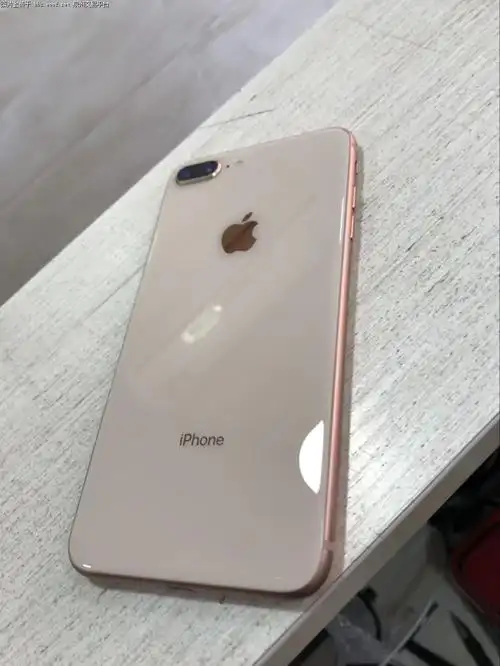 主题苹果8plus国行64g金色3月16日激活外观靓丽