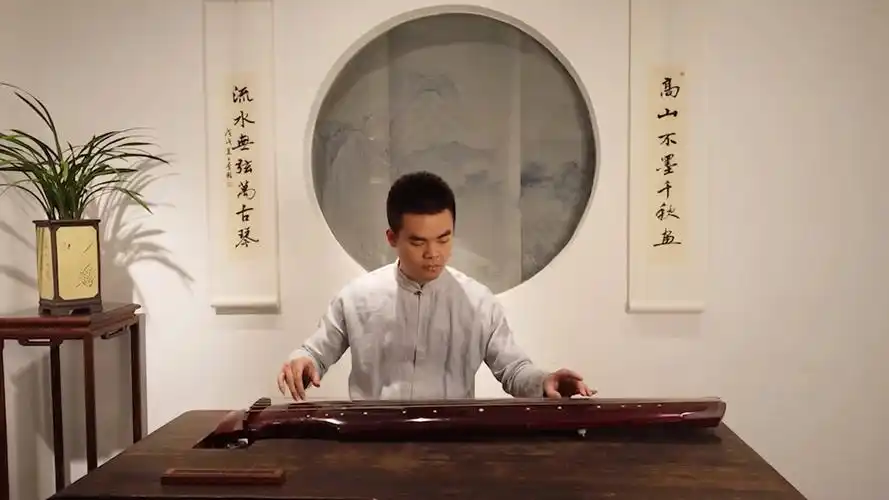 古琴卧龙吟李程演奏