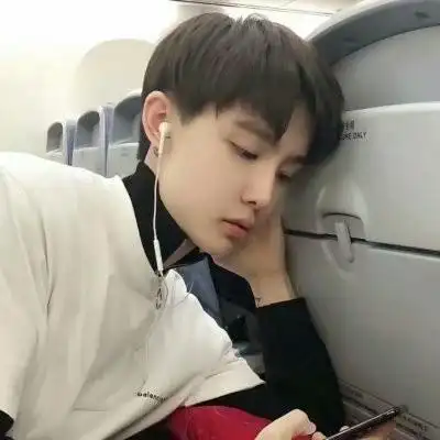 好看小清新男生头像阳光帅气的男生头像