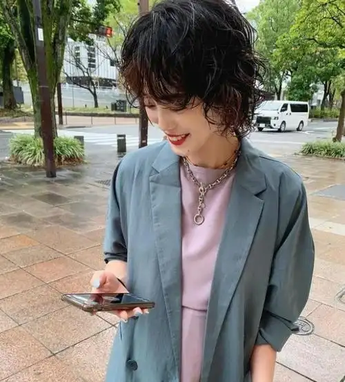 日系复古烫发型推荐 显发量烫发洋气又减龄_日韩发型 - 美发站