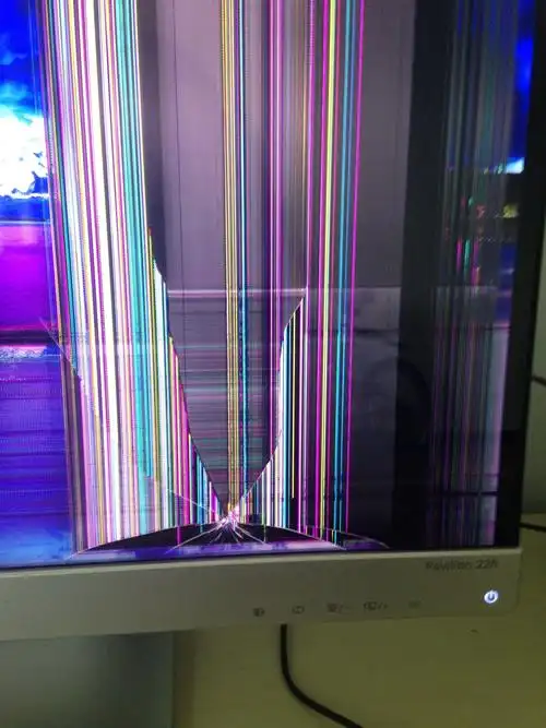 显示屏摔坏了 修的话要多少钱