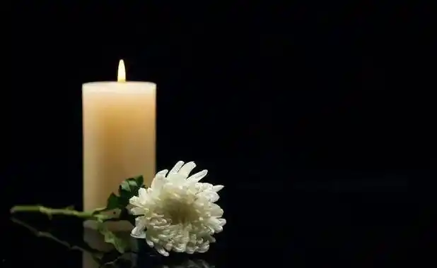 所以,当家中有亲人去世后,我们除了伤心难过,更要务实地处理后事.