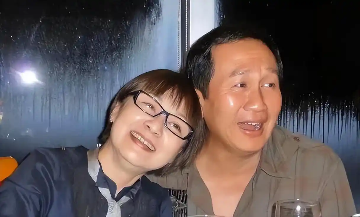 tvb老戏骨郭锋近况曝光!亡妻离世后迟迟未复工,72岁无儿无女