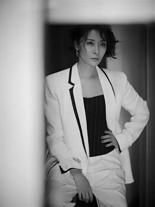 柯蓝二十不惑演绎单亲妈妈解读中年惑不惑