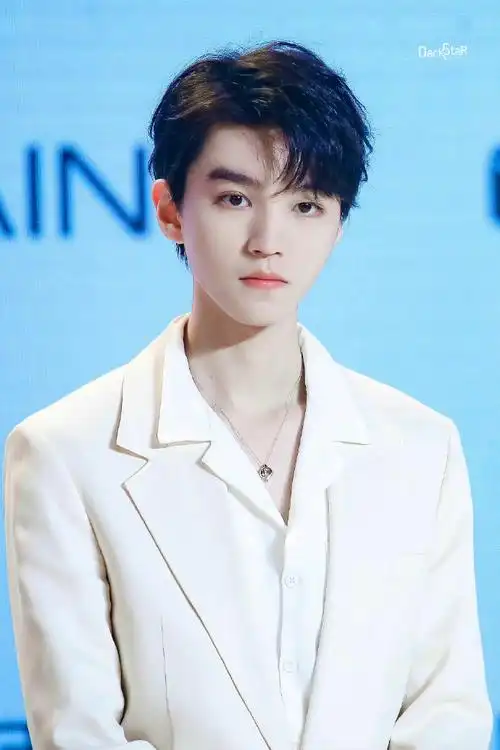 tfboys眼部特写#王俊凯的漂亮眼睛97