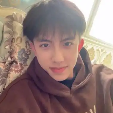 个性男头真人无水印高清图片 帅气男生超酷最新图片大全_男生头像_美