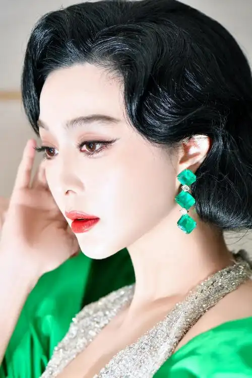 范冰冰最新亮相#奥斯卡红毯#高清美图释出!