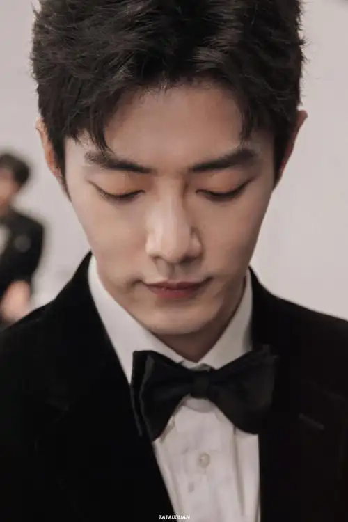 肖战##肖战平安喜乐#成熟西装战好鲨我!