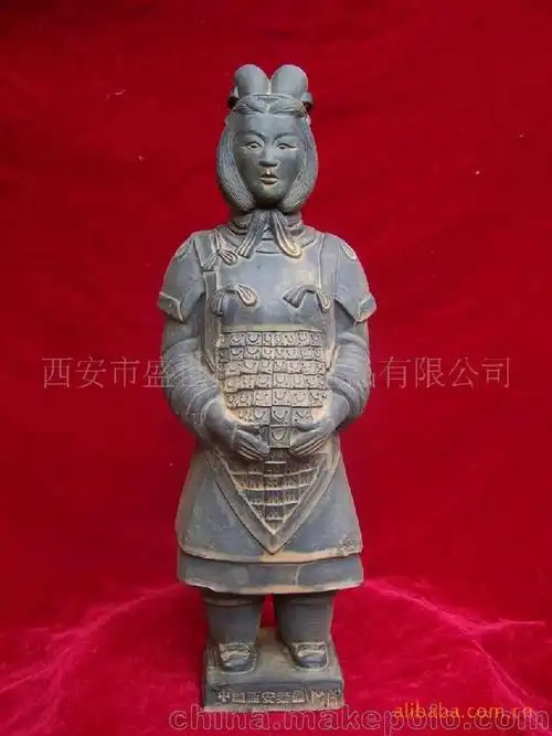 女兵马俑