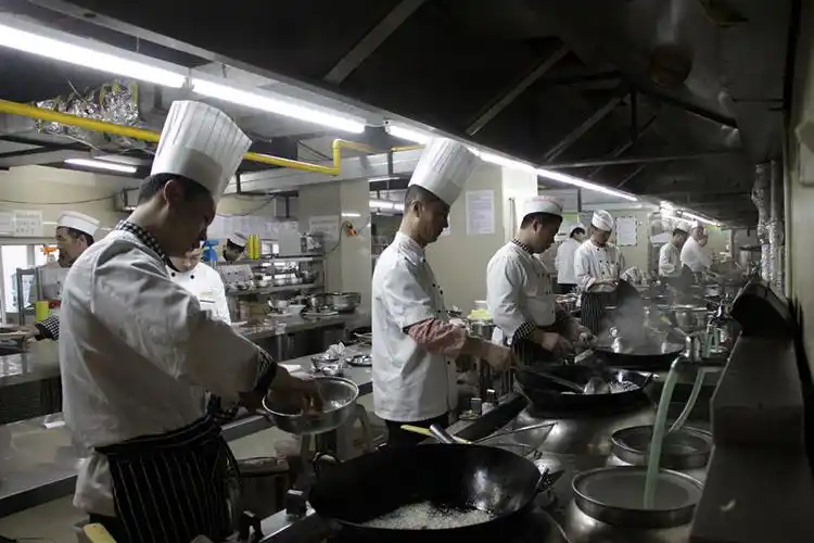 厨师间的兄弟情坚如磐石