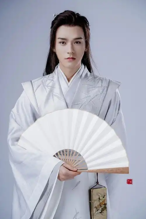 年度最受欢迎男演员##龚俊进组狐妖小红娘##龚俊山河令温客行定妆照