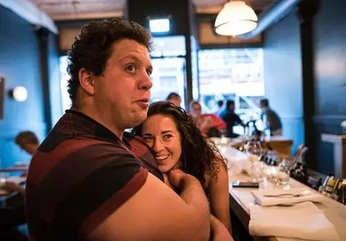 没长相没才华的加拿大姑娘因一个视频火遍全球,成为新晋网红!