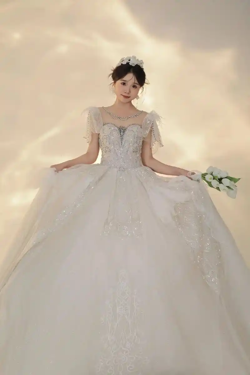 谁能拒绝一套美美的单人婚纱呢!#每个女孩的婚纱梦 #互勉约拍 - 抖音