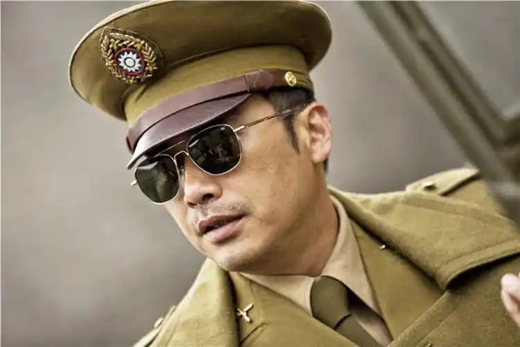 柳云龙主演的谍战电视剧风筝第二十七集关注我看更多视频