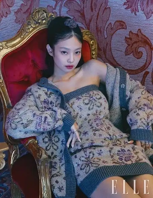 近日,韩国女子天团blackpink成员金珍妮(jennie)为韩版《elle》拍摄的