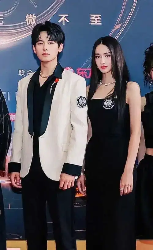 胡先煦恋情曝光,女朋友是中德混血,两人同居见父母,甜蜜又般配