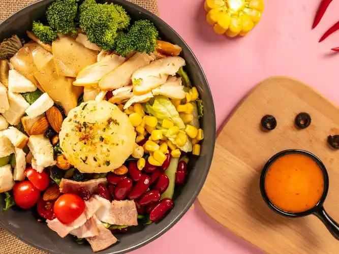 轻食店利润轻食沙拉加盟