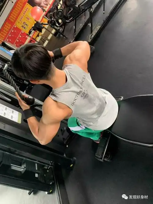 16岁高一学生,系统健身两年,求轻拍 - now健身-fit|fit健身|fitness|f