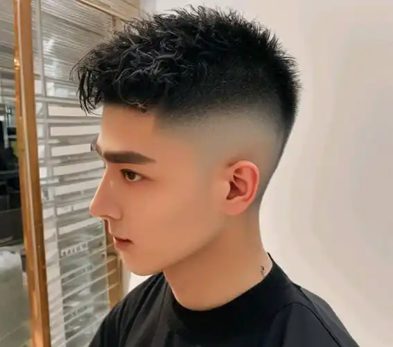 男发剪来剪去,最帅还是两侧铲短,适合大多数男士_发型_头发_风格