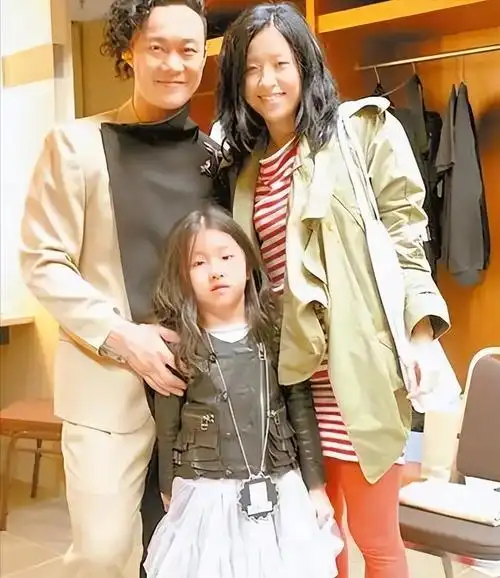 陈奕迅和杨千嬅 王菲谢霆锋-进行号