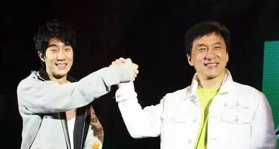 "但没想到打脸来得相当之快,2014年,柯震东和房祖名事件曝光,被警方