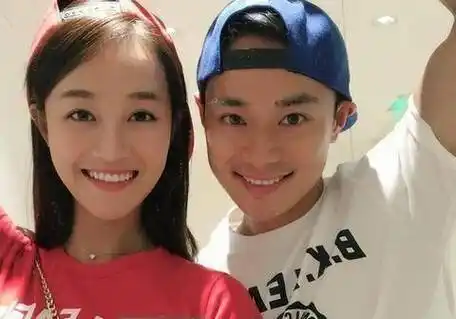 曹骏蓝盈莹分手另有隐情?最温柔的分手文案却被揣度最大的恶意