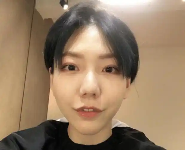 有种"整容"叫吴莫愁卸妆,效果惊人,网友:仙女本尊没错了_手机搜狐网