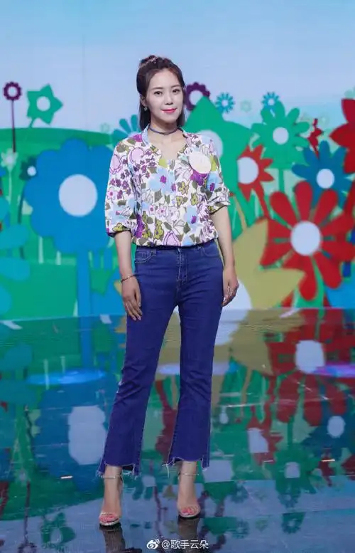 来自歌手云朵 - 微博
