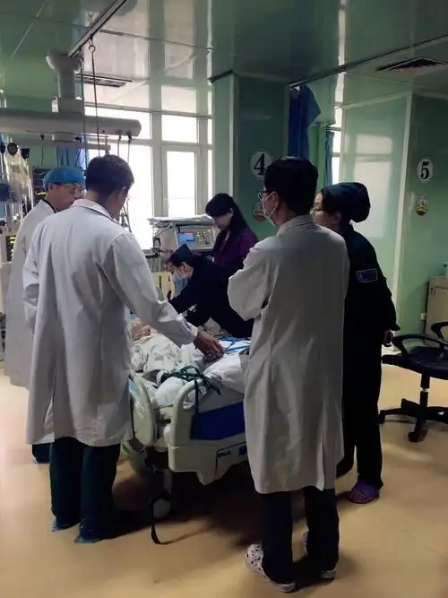 爱的接力——中心医院铁东院区icu