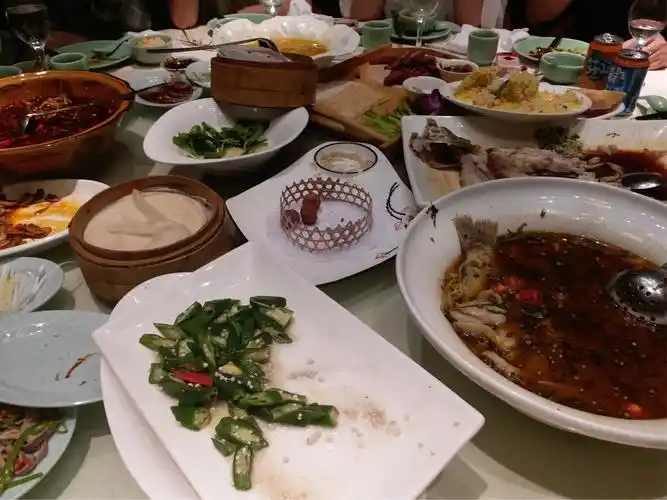 2018年9月24日晚上一家人在泰钰酆酒店一起过中秋节