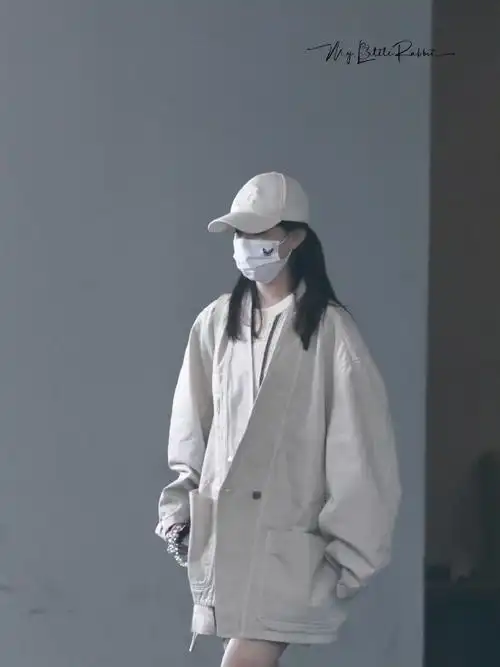 20240525  赵丽颖机场白色休闲私服同款    外    套丨@isabelmarant