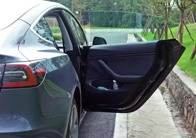 试驾特斯拉model 3,真无敌