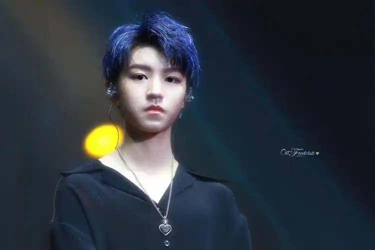 王俊凯# #tfboys王俊凯# #tfboys# cr:catf… - 堆糖,美图壁纸腥い