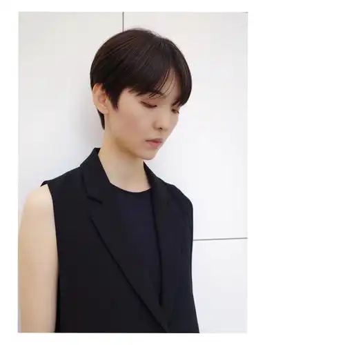 干净利落的短发