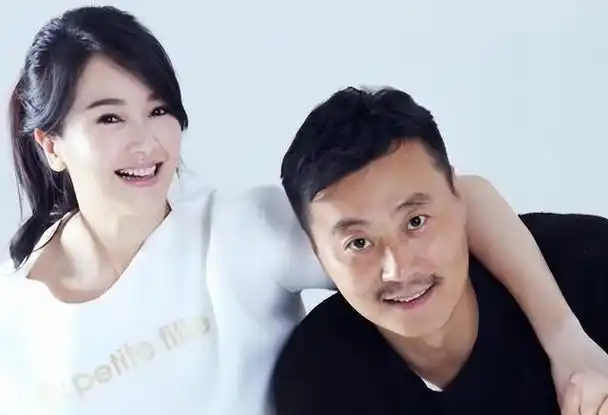 演员任程伟:与妻子黄蕾住地下室共患难,成名后换房子不换糟糠妻