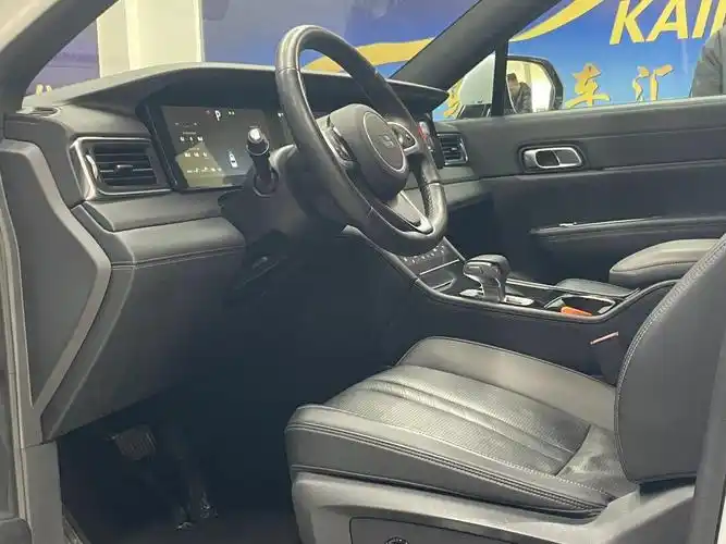 2t四驱六座增程版 全景天窗 大连屏 电动_理想one社区_易车社区