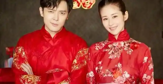 她内心对付辛博是否一直心存别人?和王靓雅又是怎样的关系?