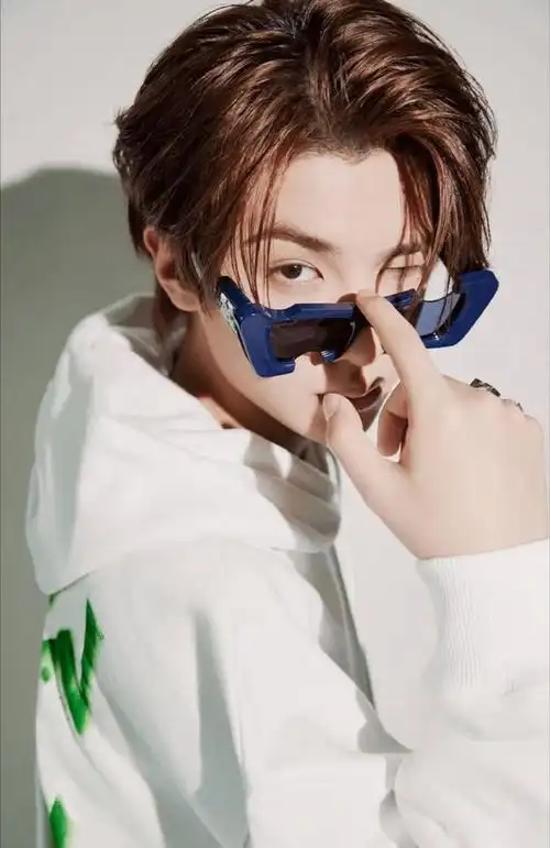 黄明昊战至巅峰