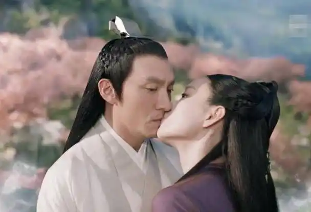 《宸汐缘》女二衣服比倪妮还多!张震这是要逼00后爱上自己爸爸?