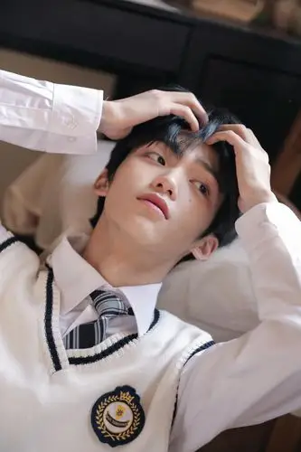 日系花美男梓渝春日写真曝光尽显青春魅力