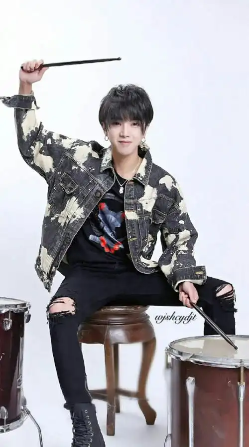 华晨宇造型之须须仙子