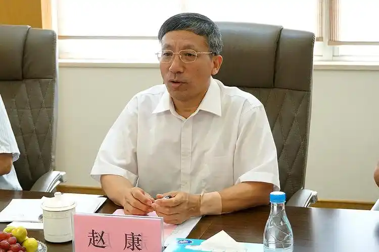 广东省教育厅赵康巡视员带队莅临华商进行检查指导